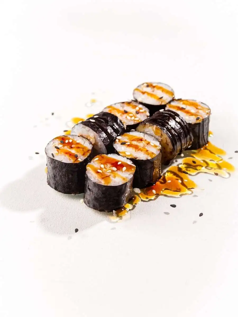 Маки с угрем