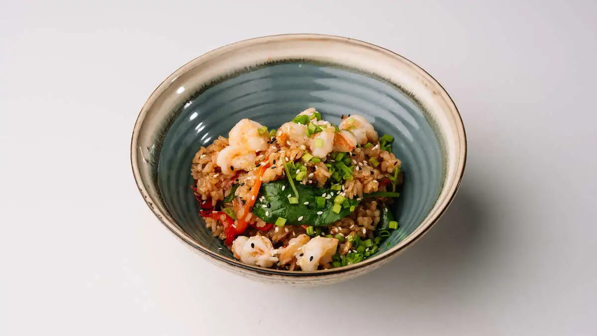 Вок рис с креветкой