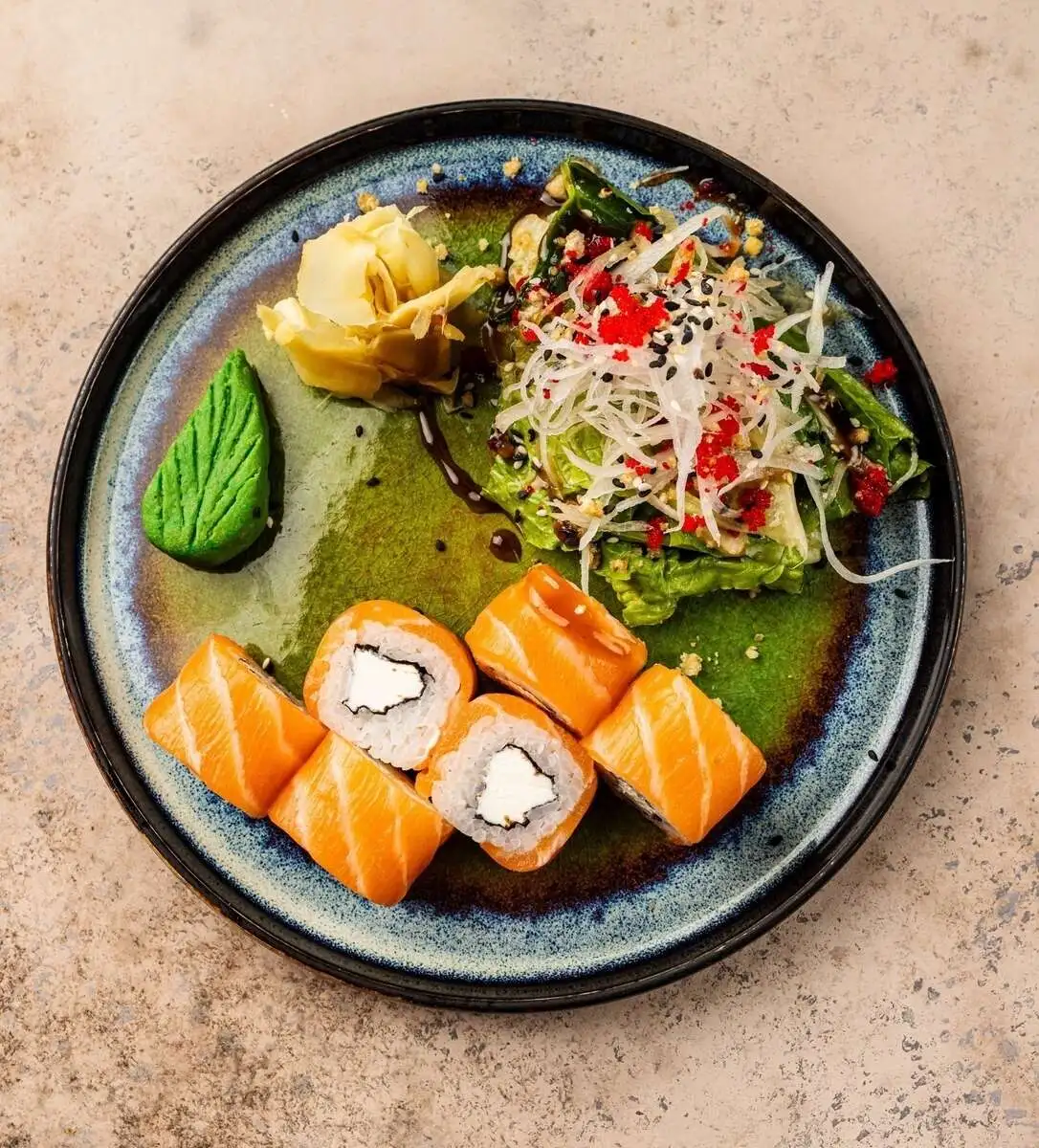 Филадельфия с лососем 6 шт.