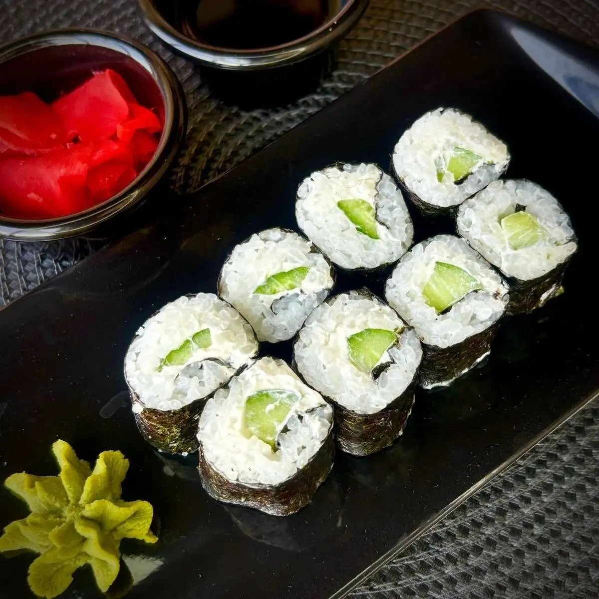 Мини Роллы с огурцом/Mini Rolls with cucumber