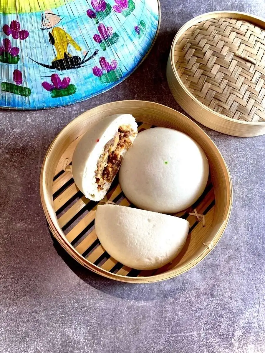 Паровая булочка(BANH BAO) с ким чи и говядина