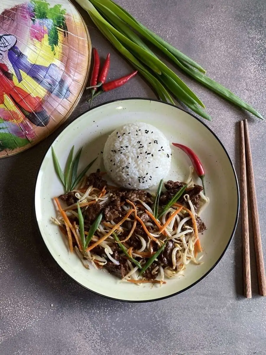 Говядина в устричном соусе