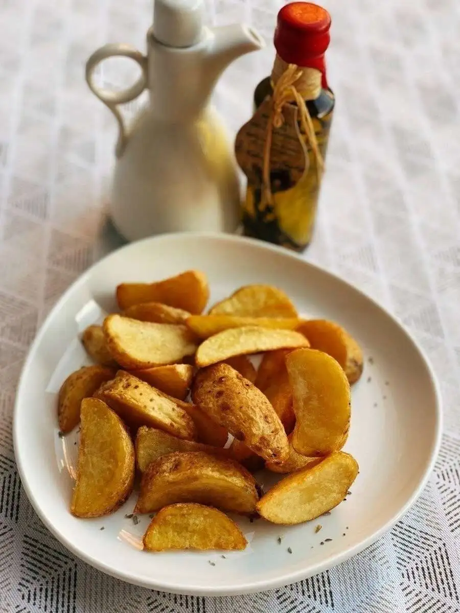 Картошка дольки в кожуре