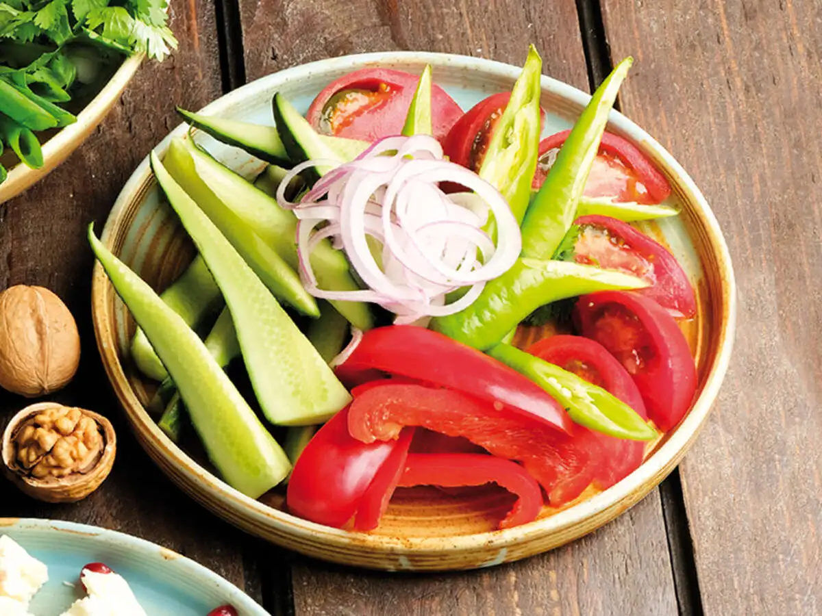 Ассорти свежих овощей