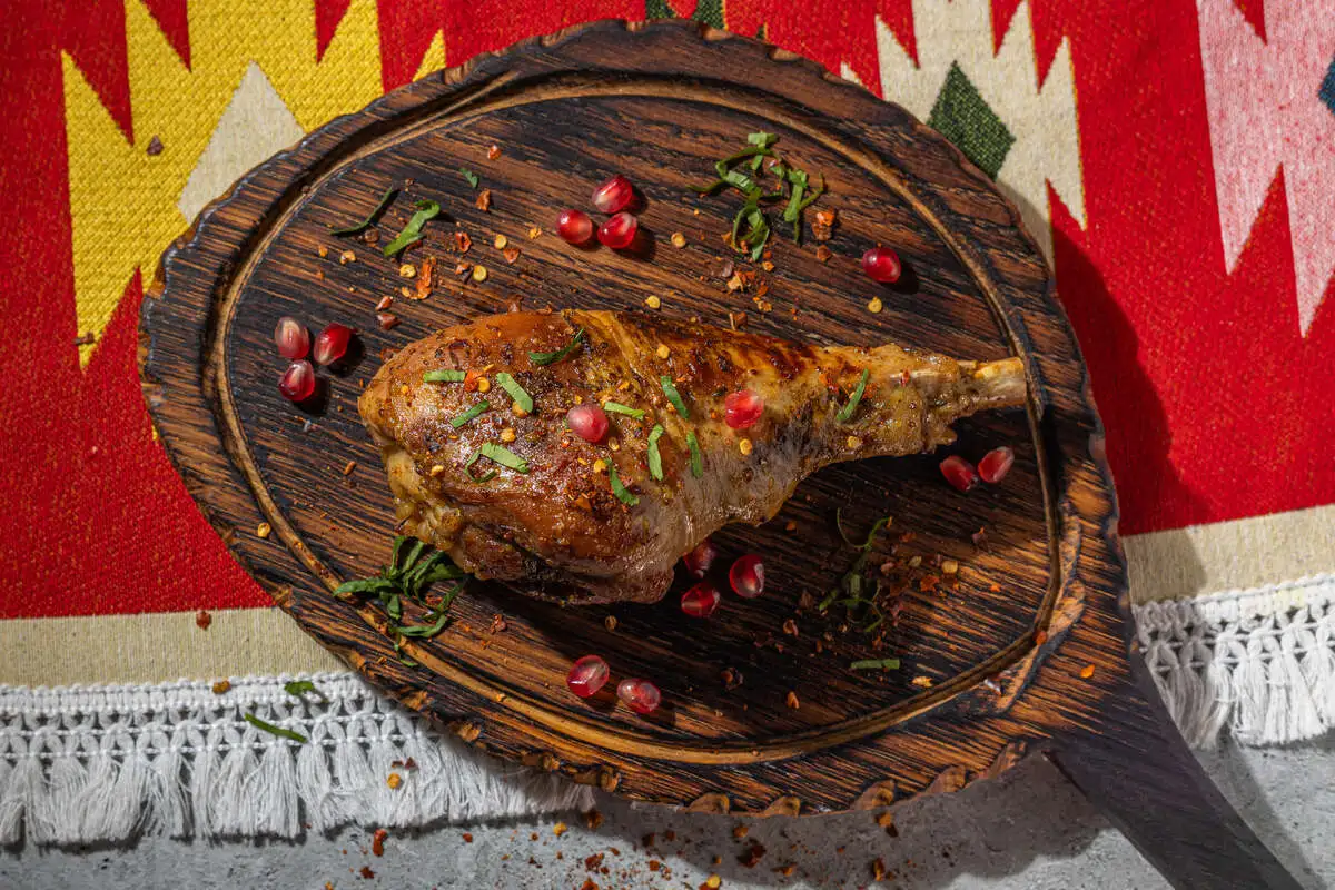 Голень индейки запеченная в аджике с медом