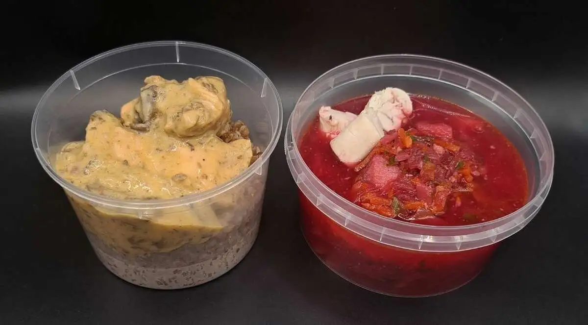 2 Чикен: Борщ с курицей, Фрикасе из курицы с гречей