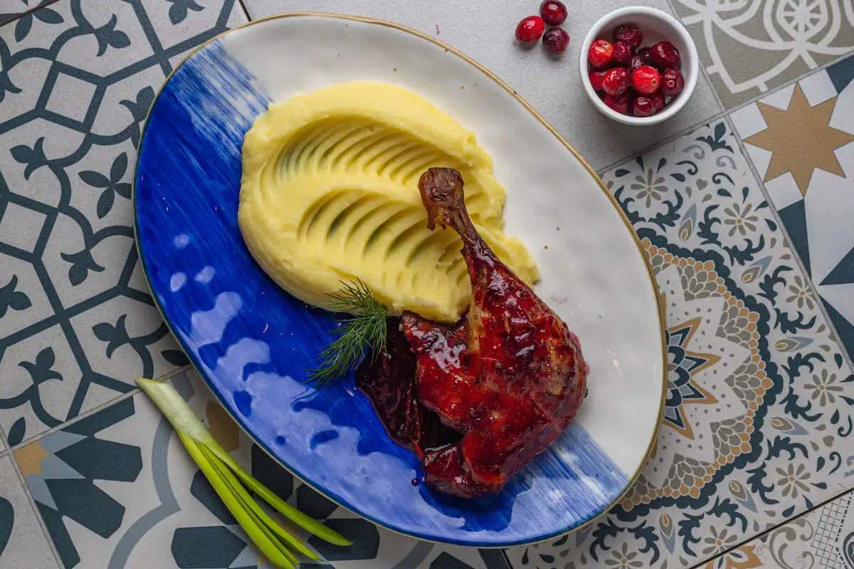 Утиная ножка с полентой