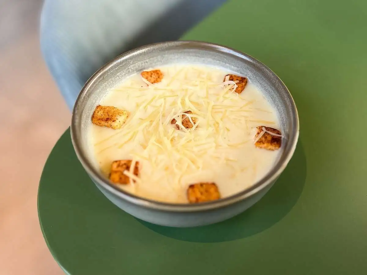 Сырный крем-суп