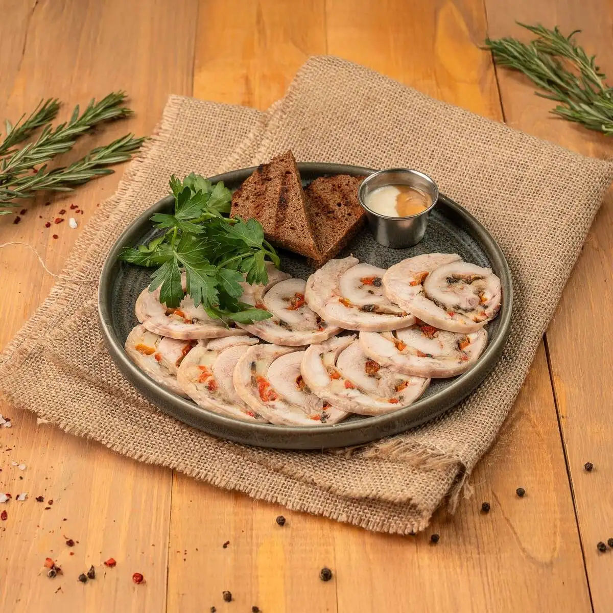 Рулет из цыпленка