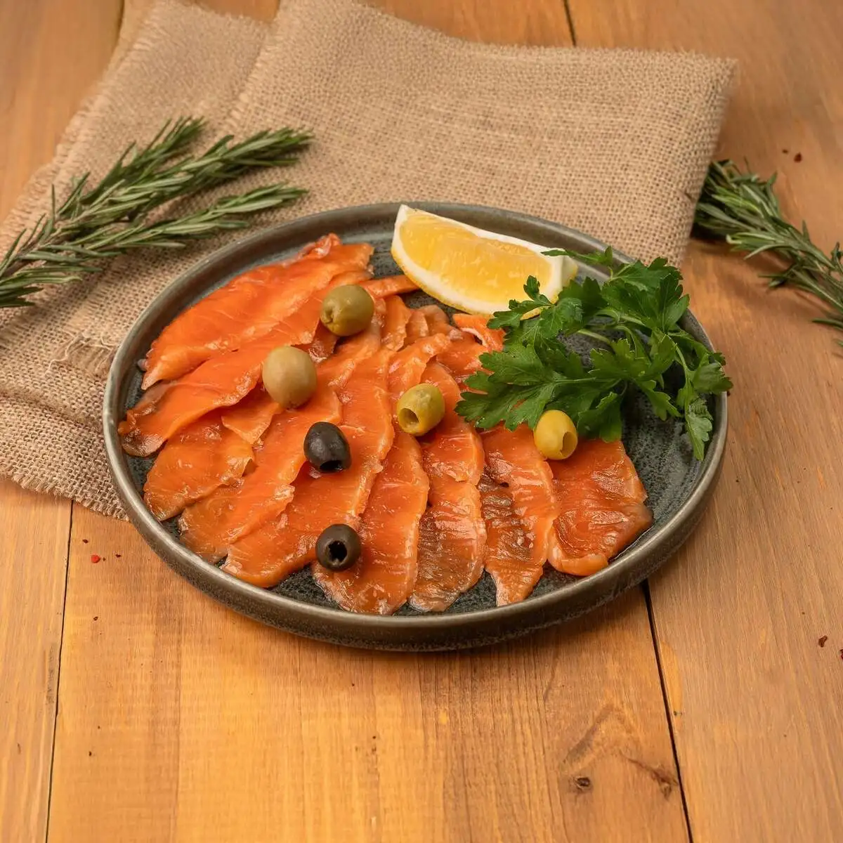 Слабосоленая форель 