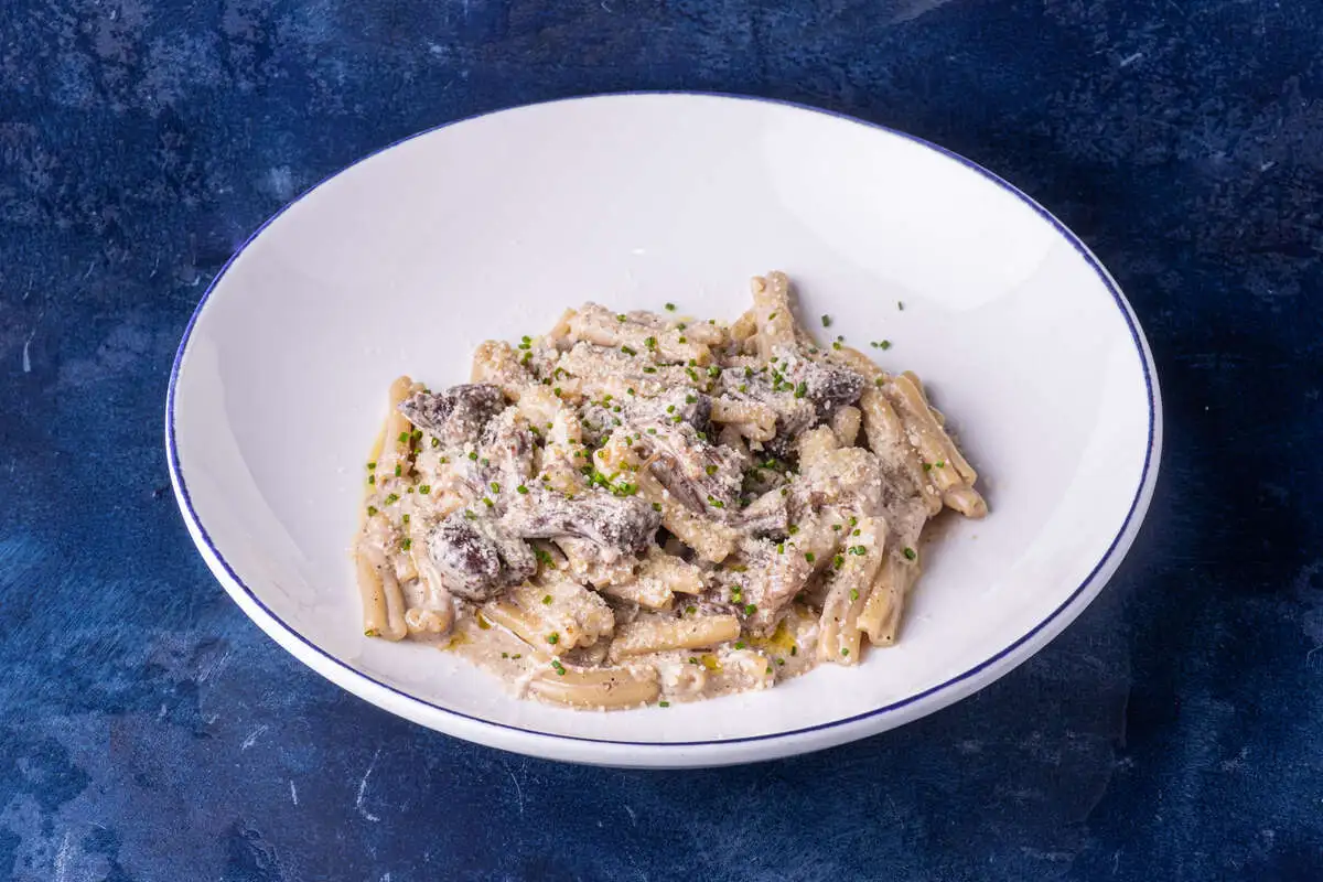 Казаречче с говяжьей щекой