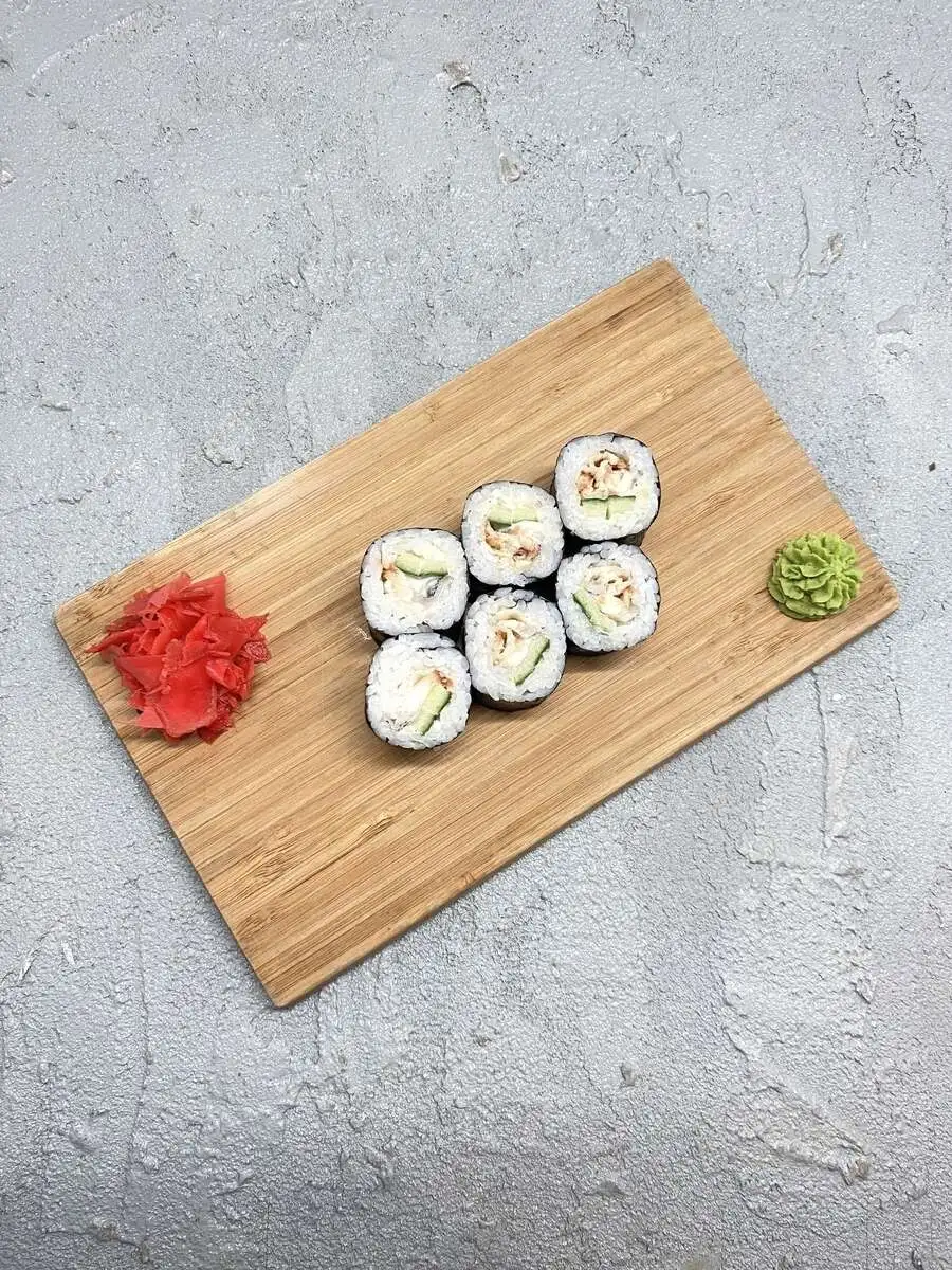 Хосомаки с угрем