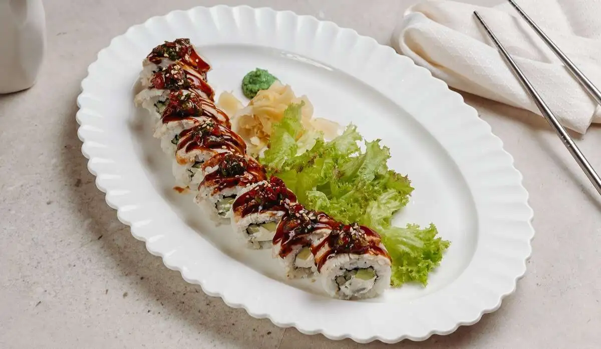 Канада с угрем, унаги и кунжутом