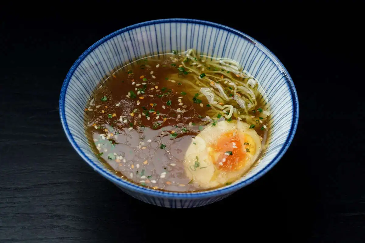 Суп кимчи с яйцом и говядиной