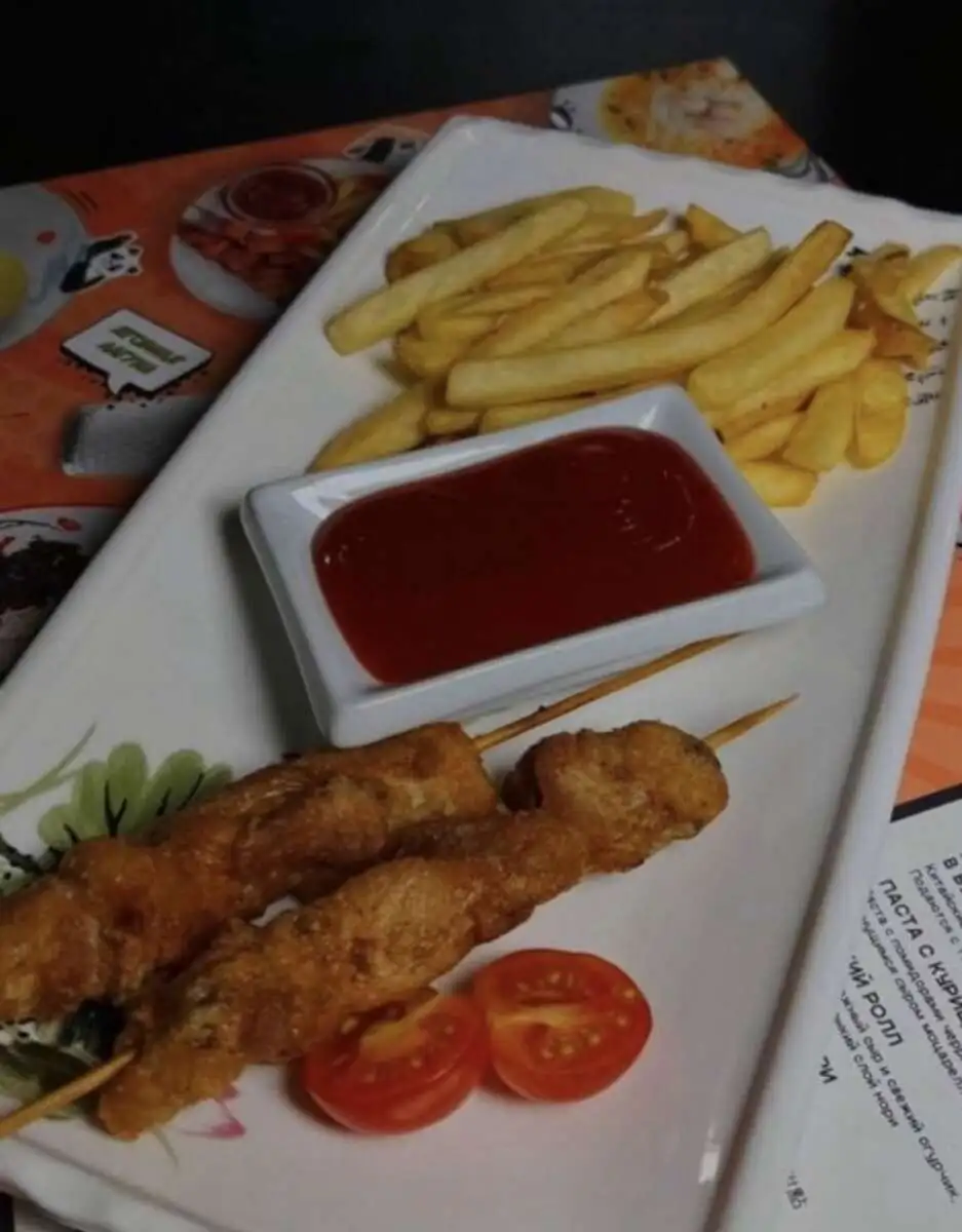 Якитори из курицы с картофелем фри