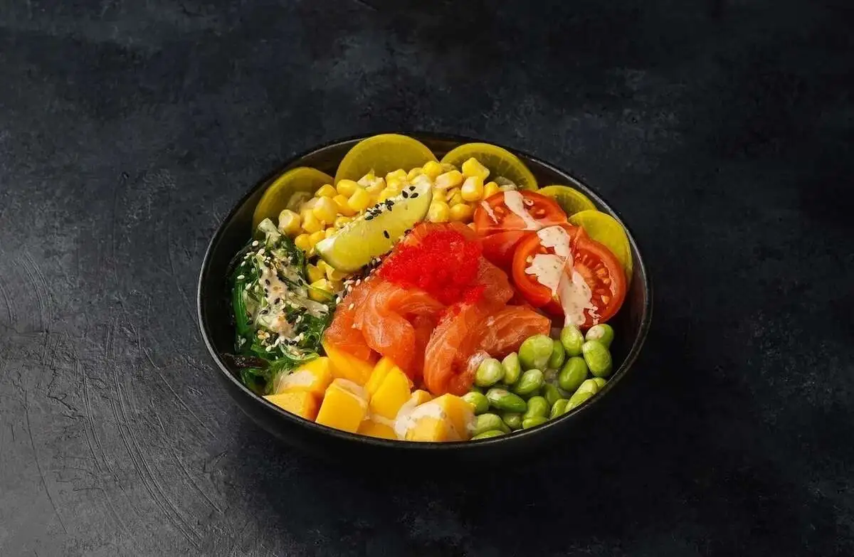 Поке с лососем