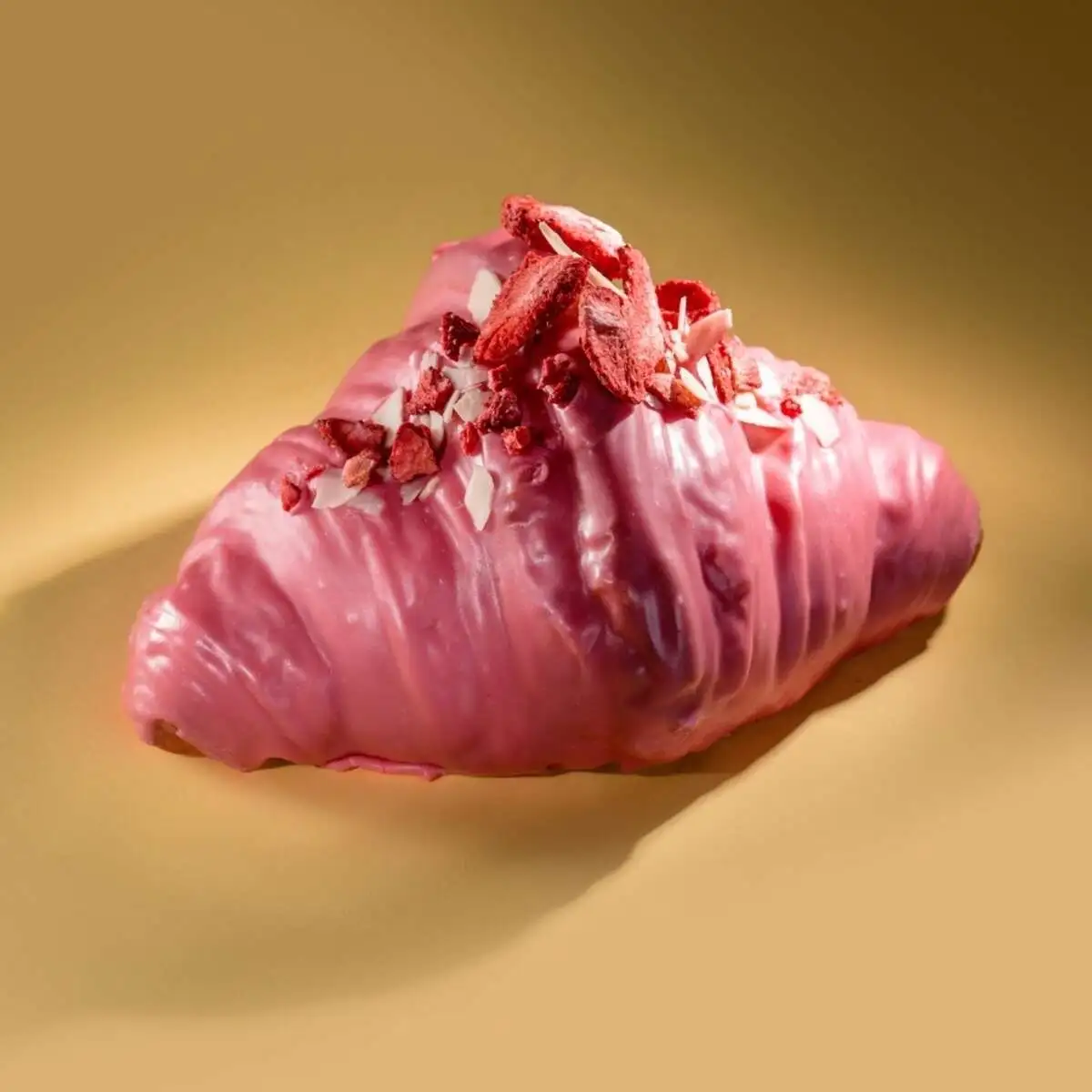 Круассан клубника 