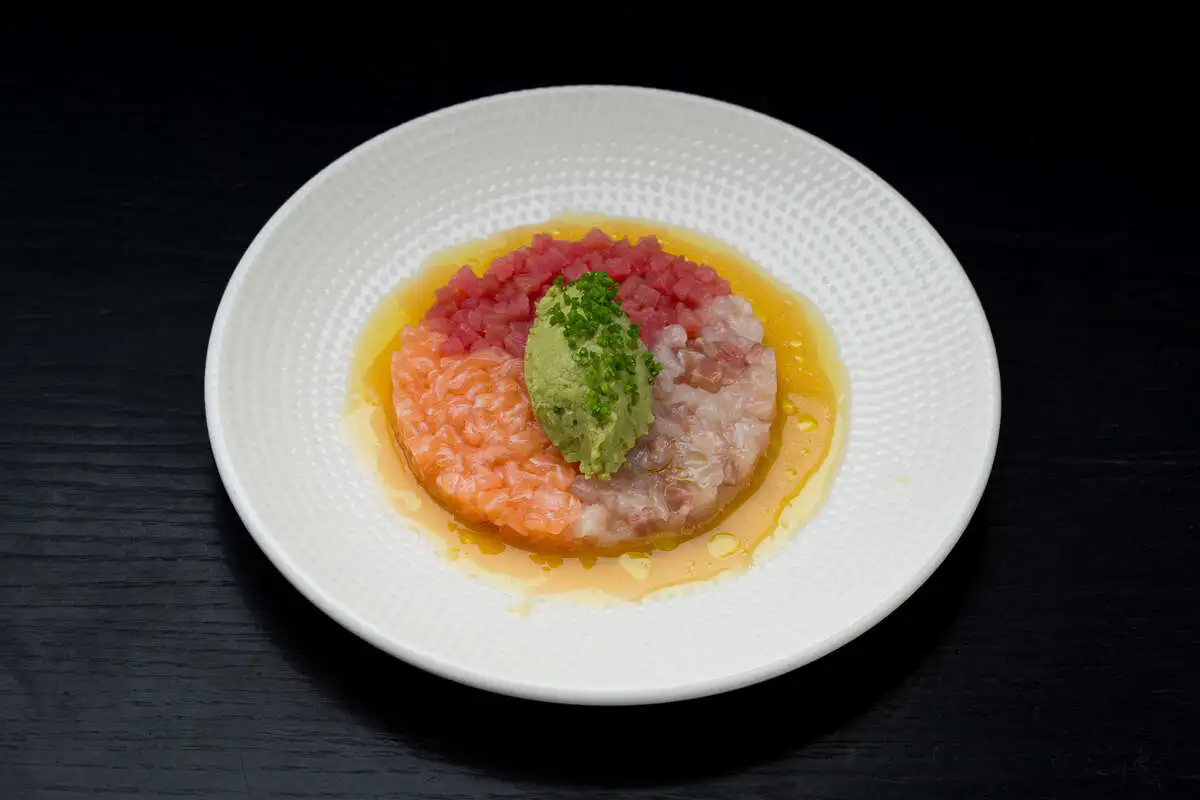 Тартар из трех видов рыб