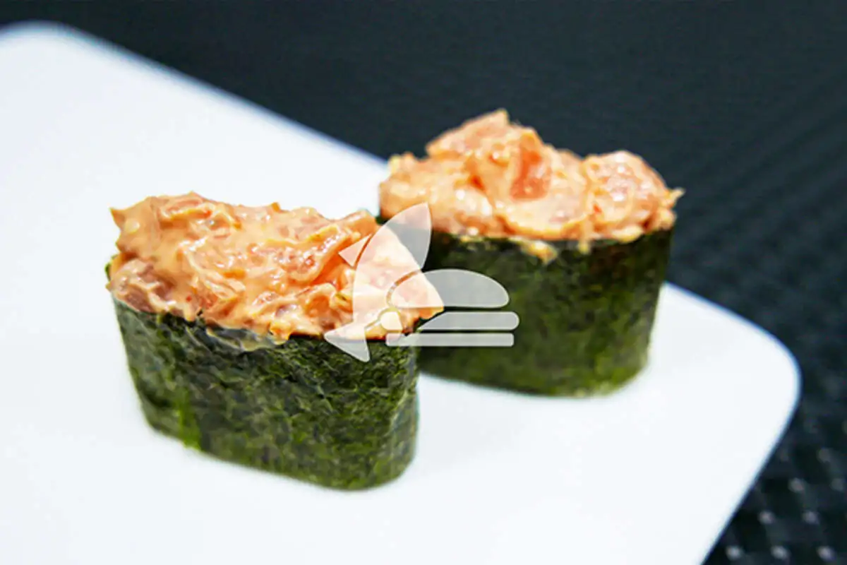  Суши Копченый Лосось Острый