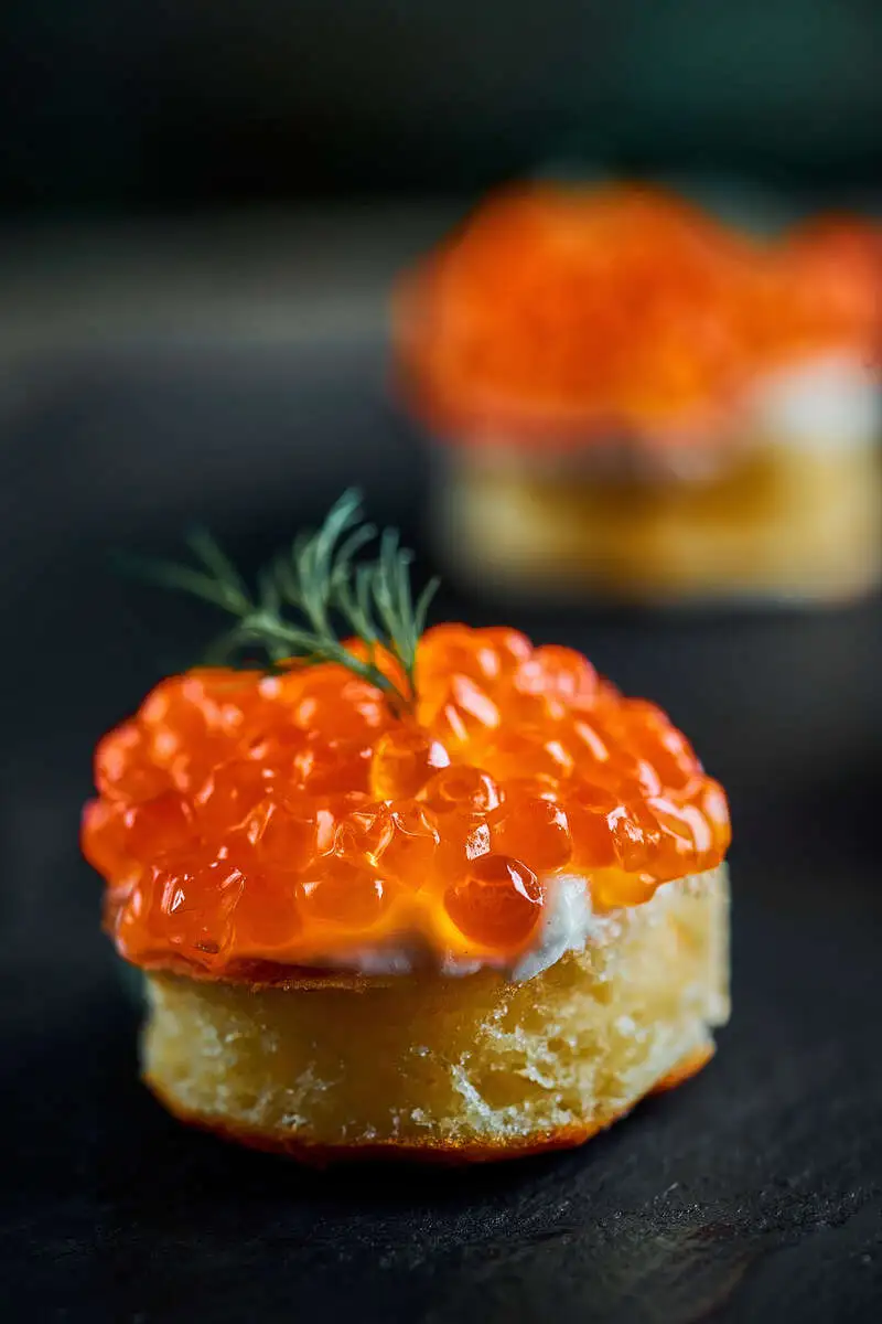 Мини оладья с красной икрой (Казбек)