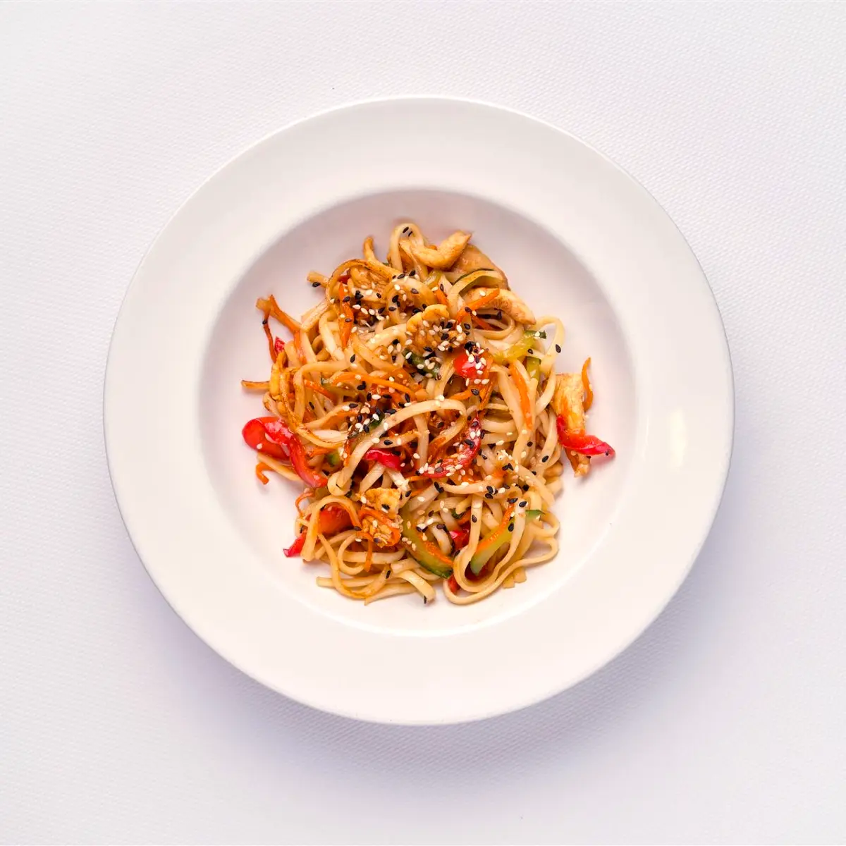 Вок классический с цыпленком