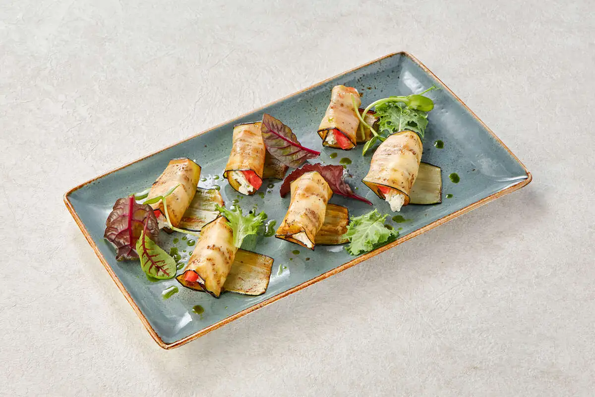 Рулетики из баклажан 6шт