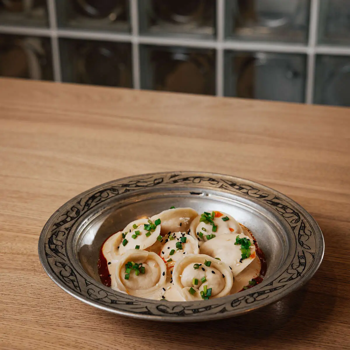 Турецкие пельмени с лососем и креветкой