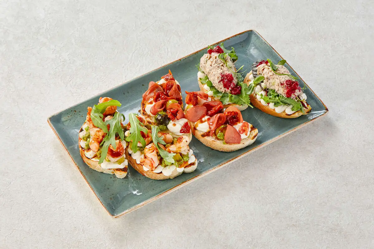 Ассорти брускетт 6шт