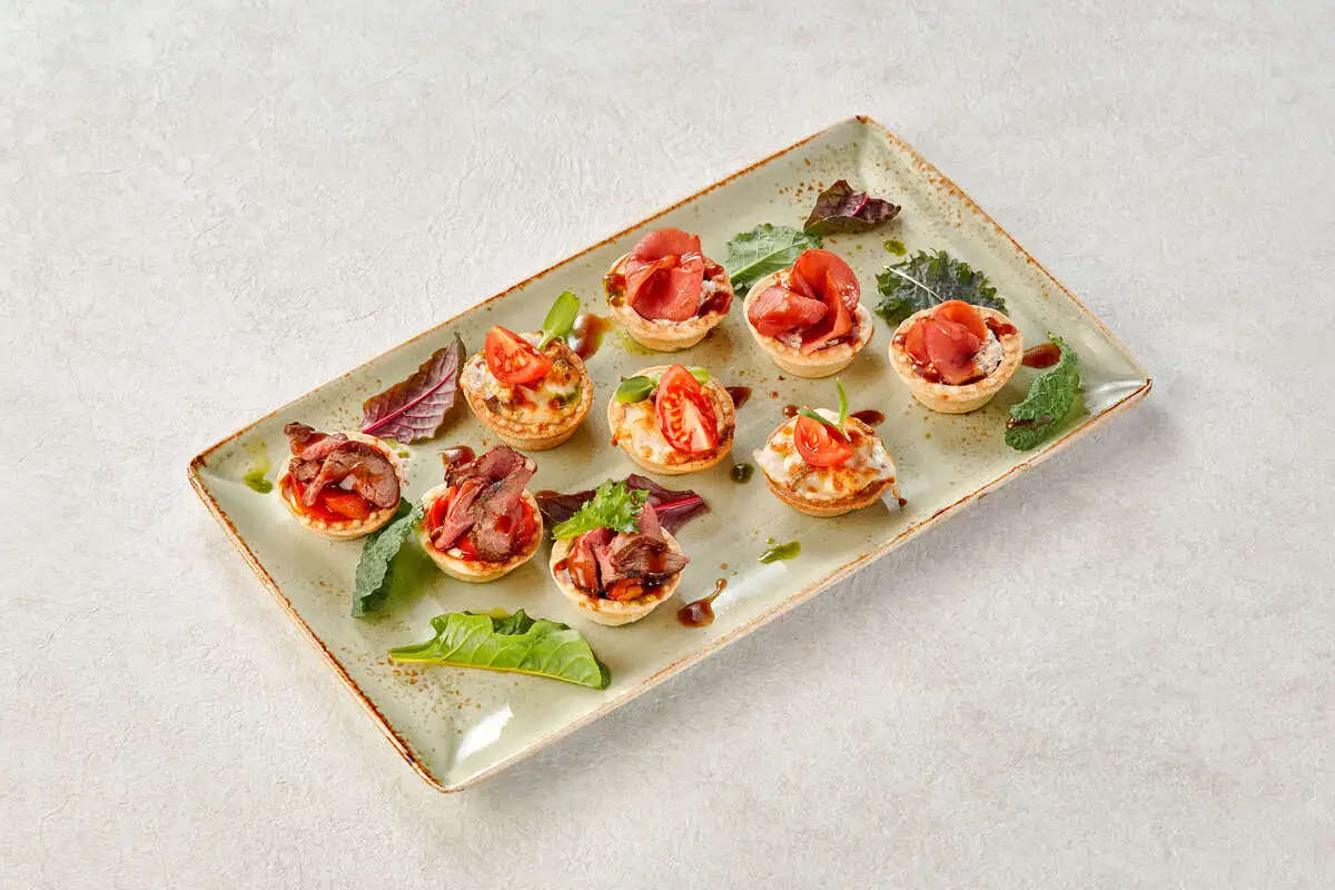 Ассорти мясных тарталеток 9шт