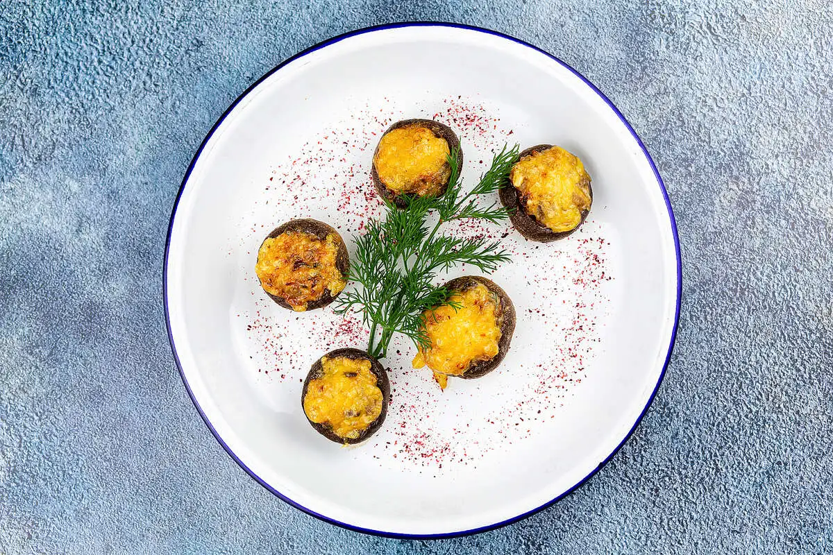 Шампиньоны фаршированные 5шт.