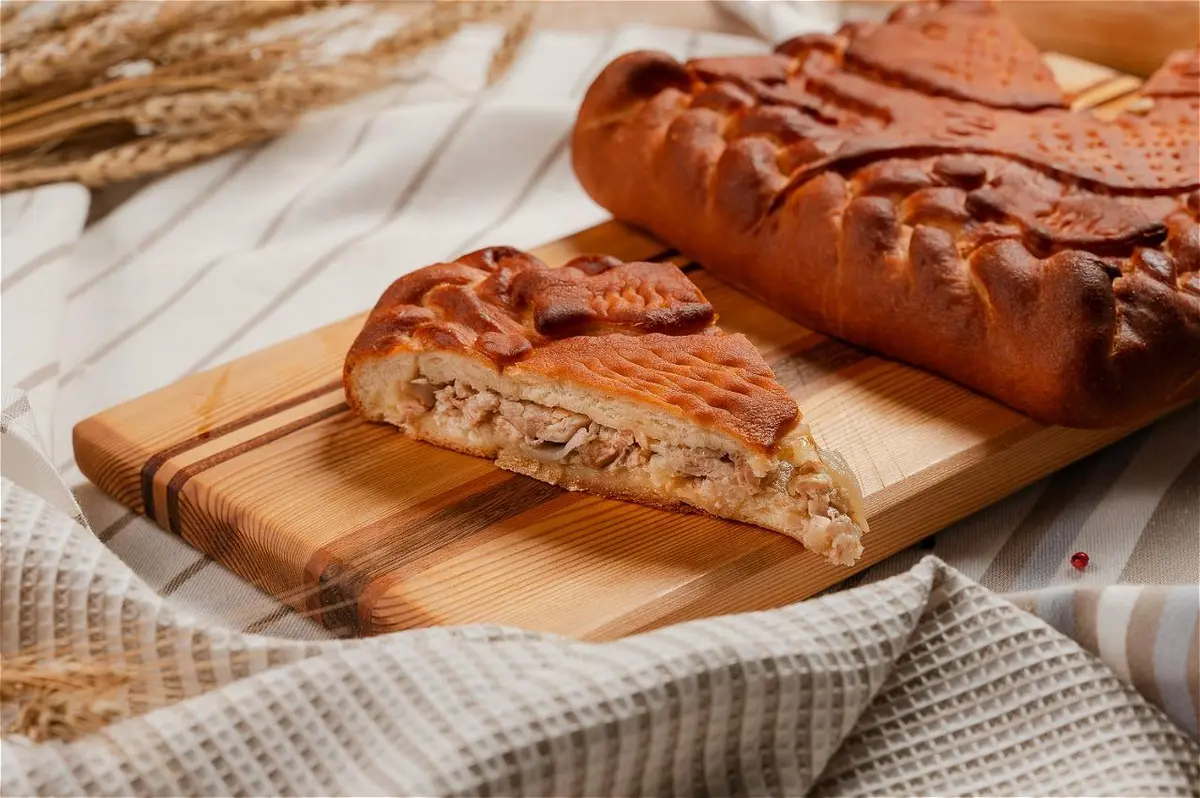 Пирог с сырком и горбушей