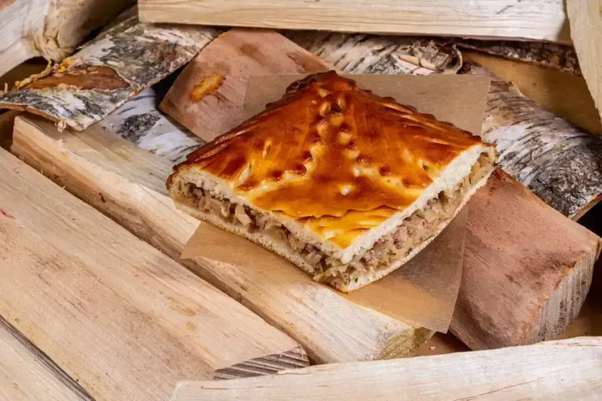 Пирог капуста-мясо