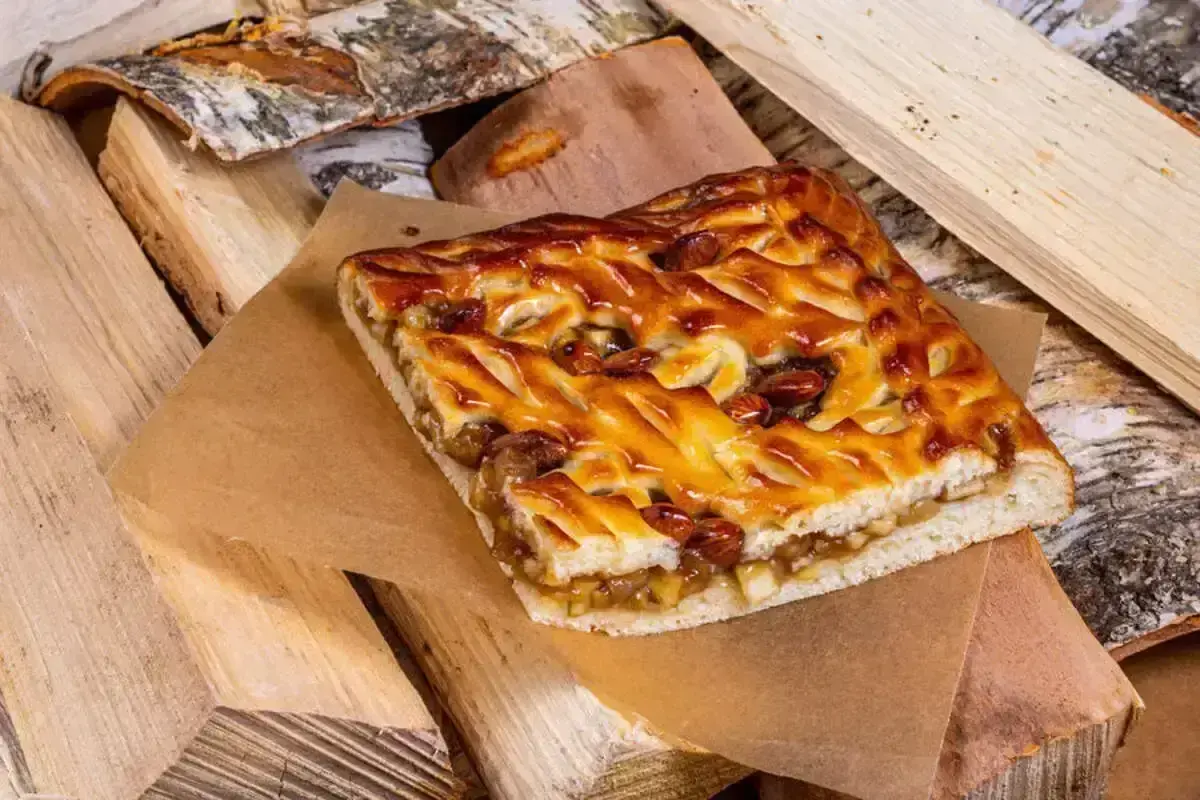 Пирог яблоко-корица