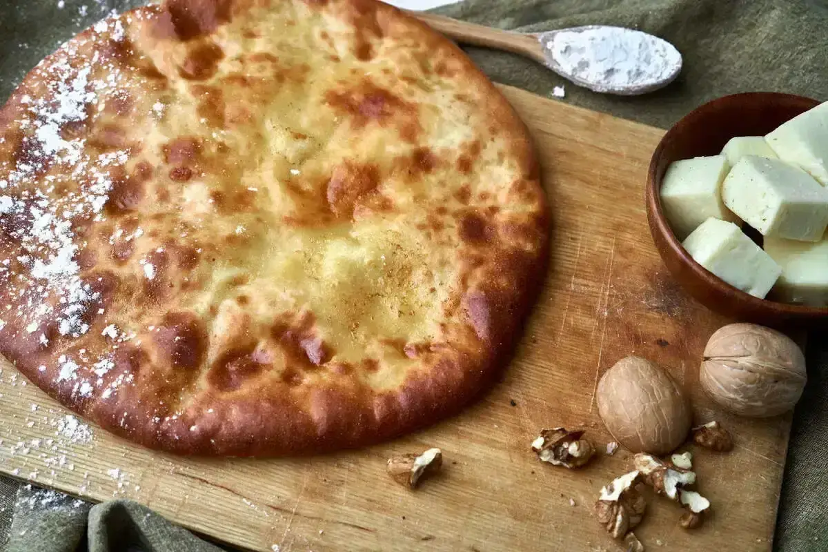 Хачапури сванский со шпинатом