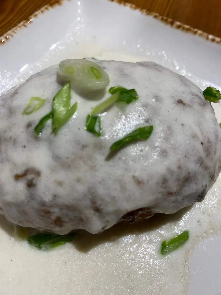 Зразы рыбные с соусом, 120/30 г