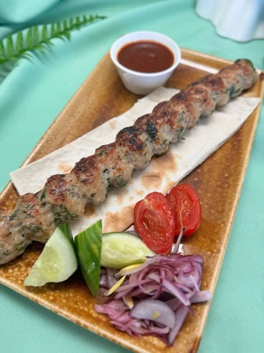 Люля кебаб куриный на мангале, 140/50г