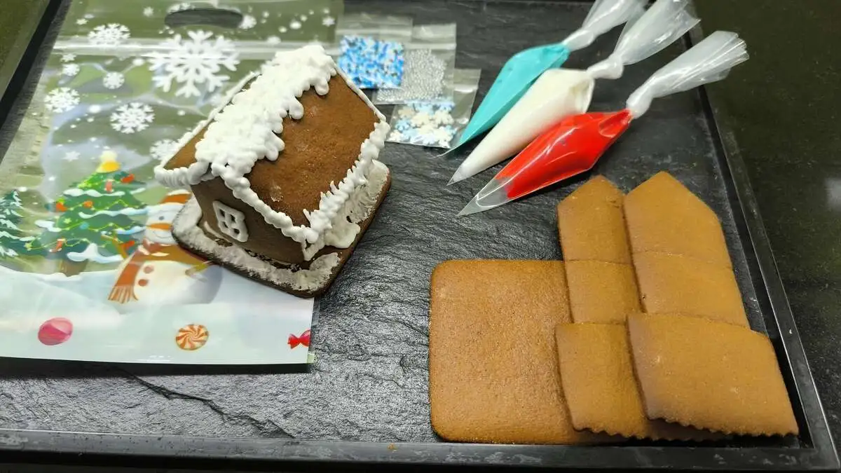 Набор "Пряничный домик" (глазурь 3шт., конфетти 3шт.)