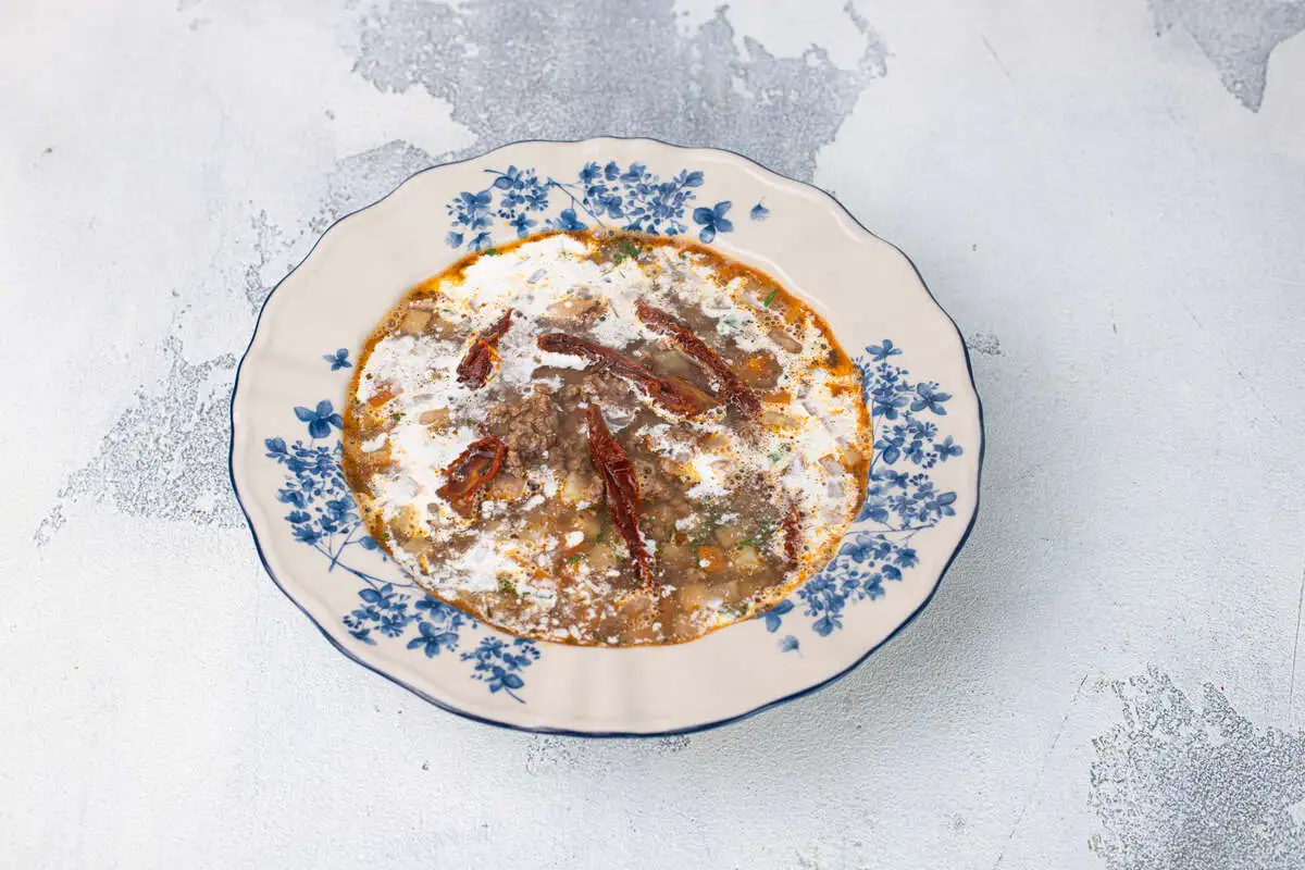 Тосканский суп с говяжьим фаршем и фасолью