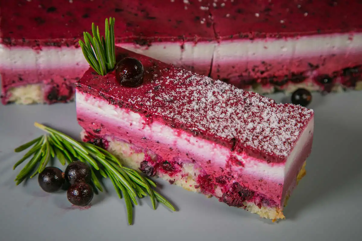 НОВИНКА!!! Торт "Йогурт-Смородина" 138г