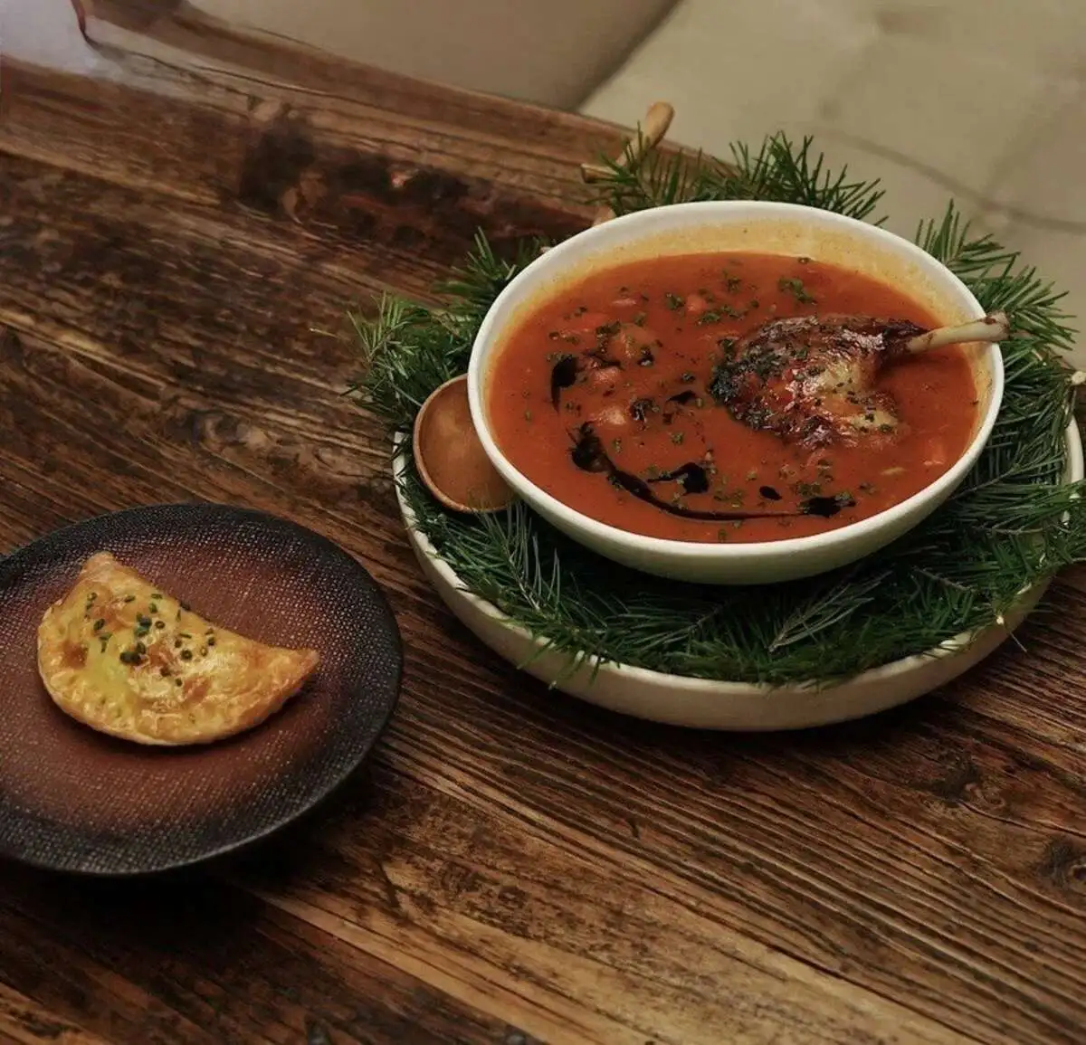 Суп-гуляш MITRICH с утиной ножкой и овощным соте