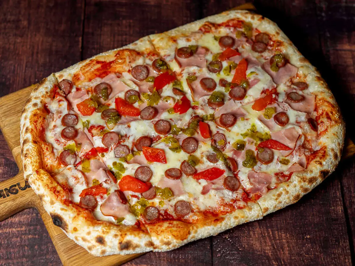 Неаполитана Колбаски и окорок 40/30 