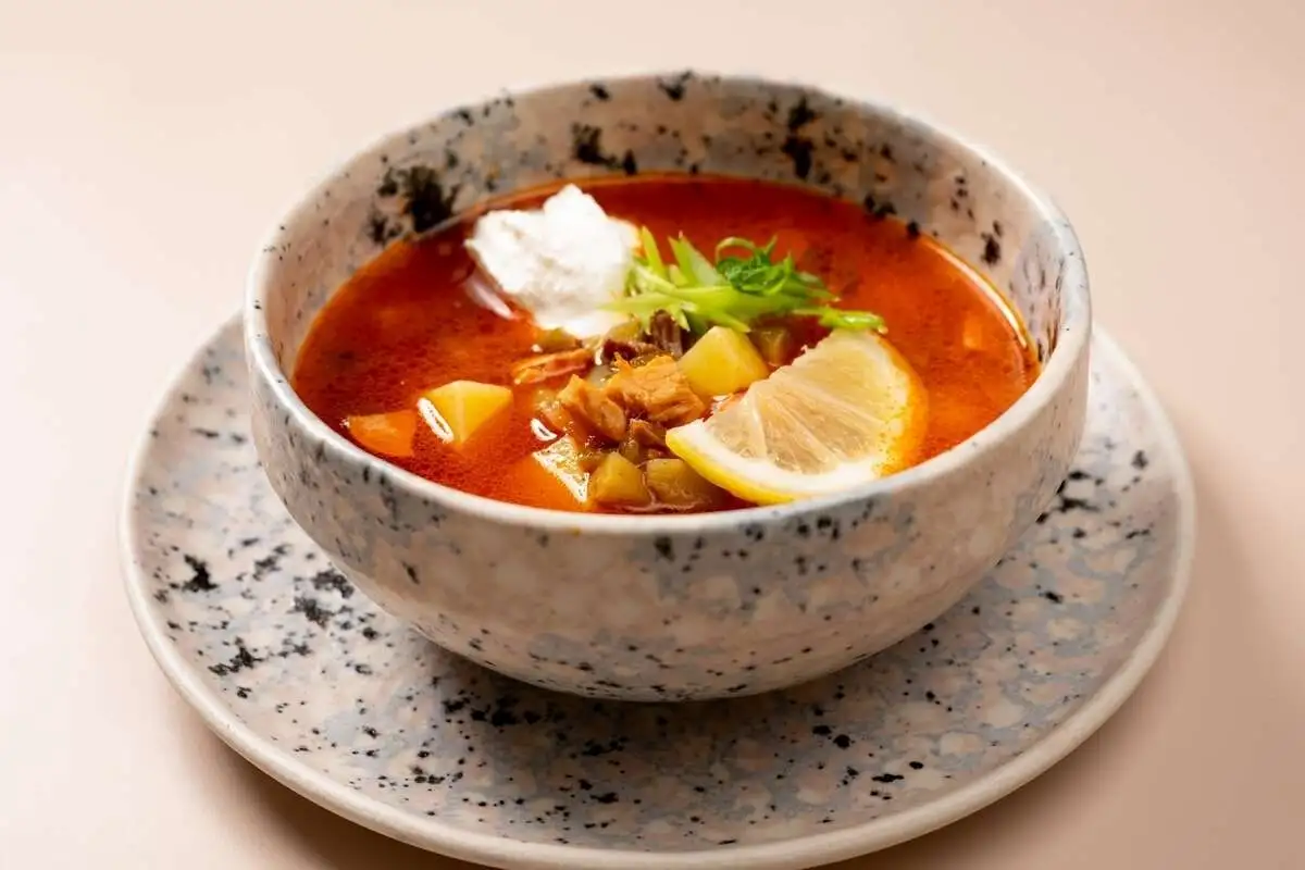 Солянка домашняя