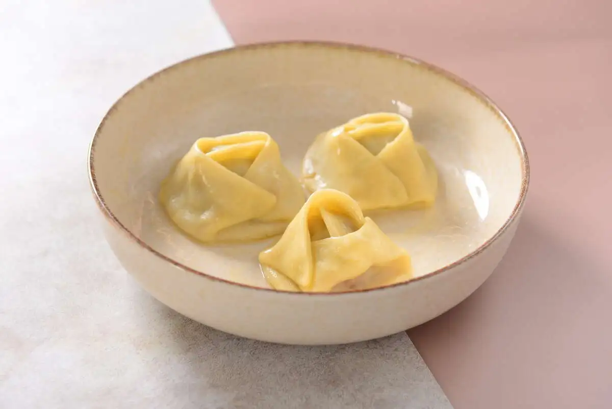 Манты с курицей и тыквой