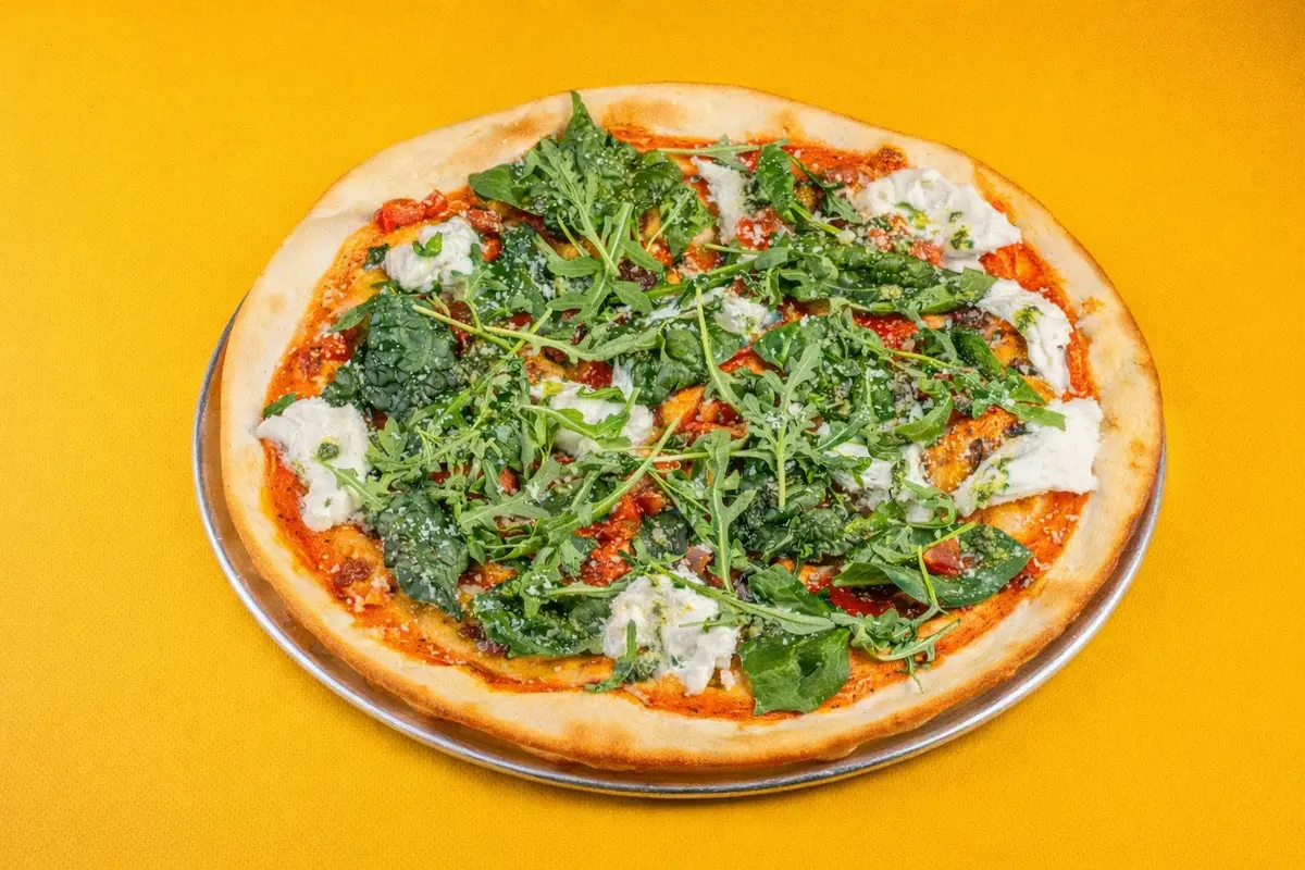 Пицца с бурратой