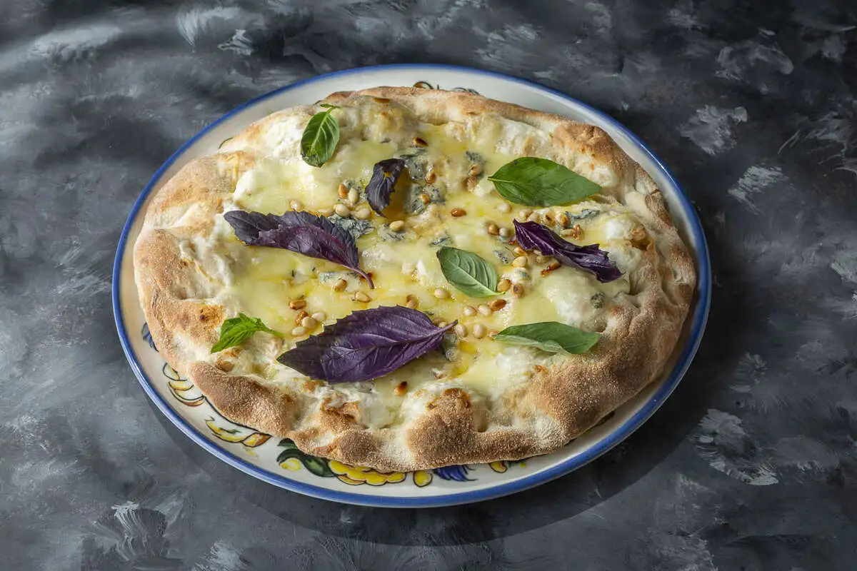 Пицца «7 сыров»