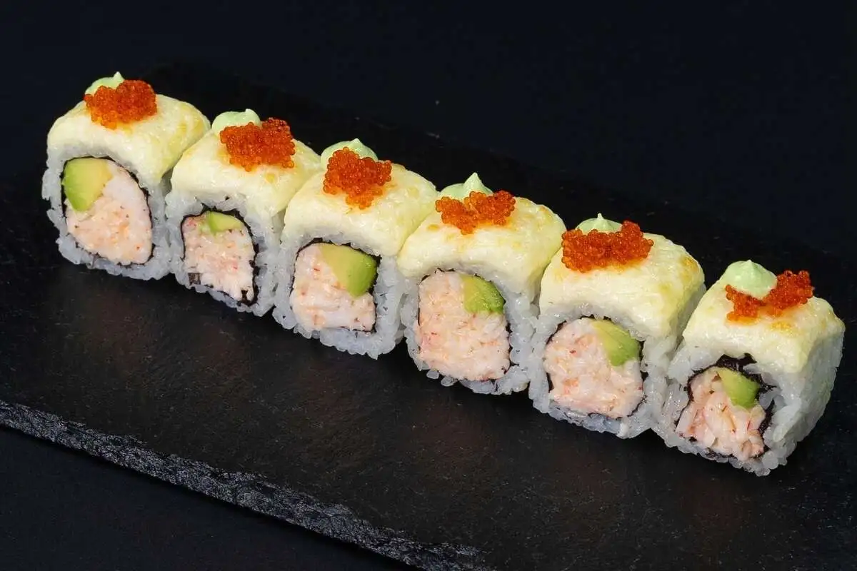 ЗАПЕЧ РОЛЛ С КАМЧАТСКИМ КРАБОМ