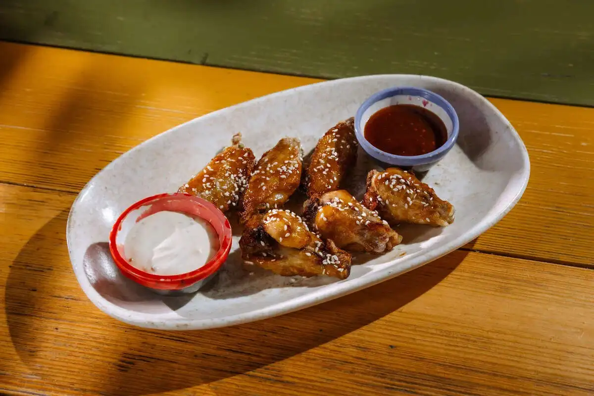 Куриные крылышки в соусе терияки