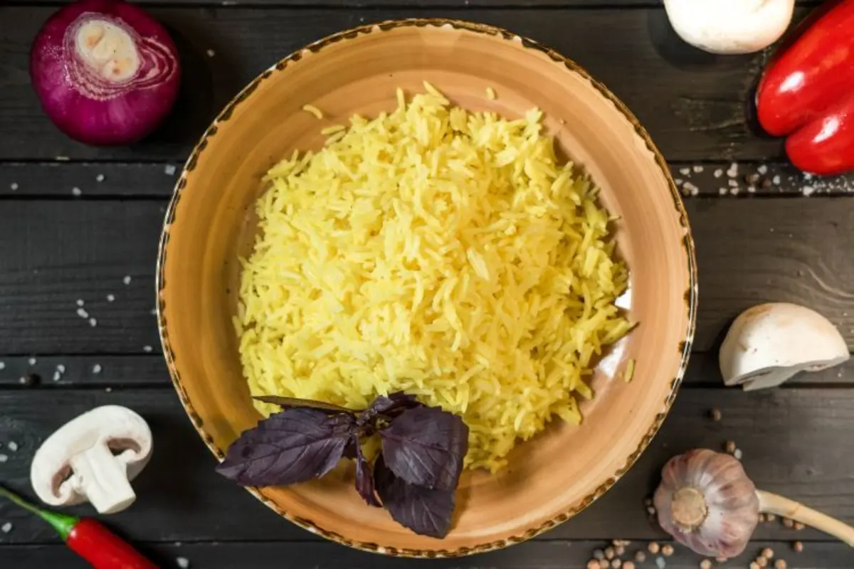 Рис отварной с шафраном *