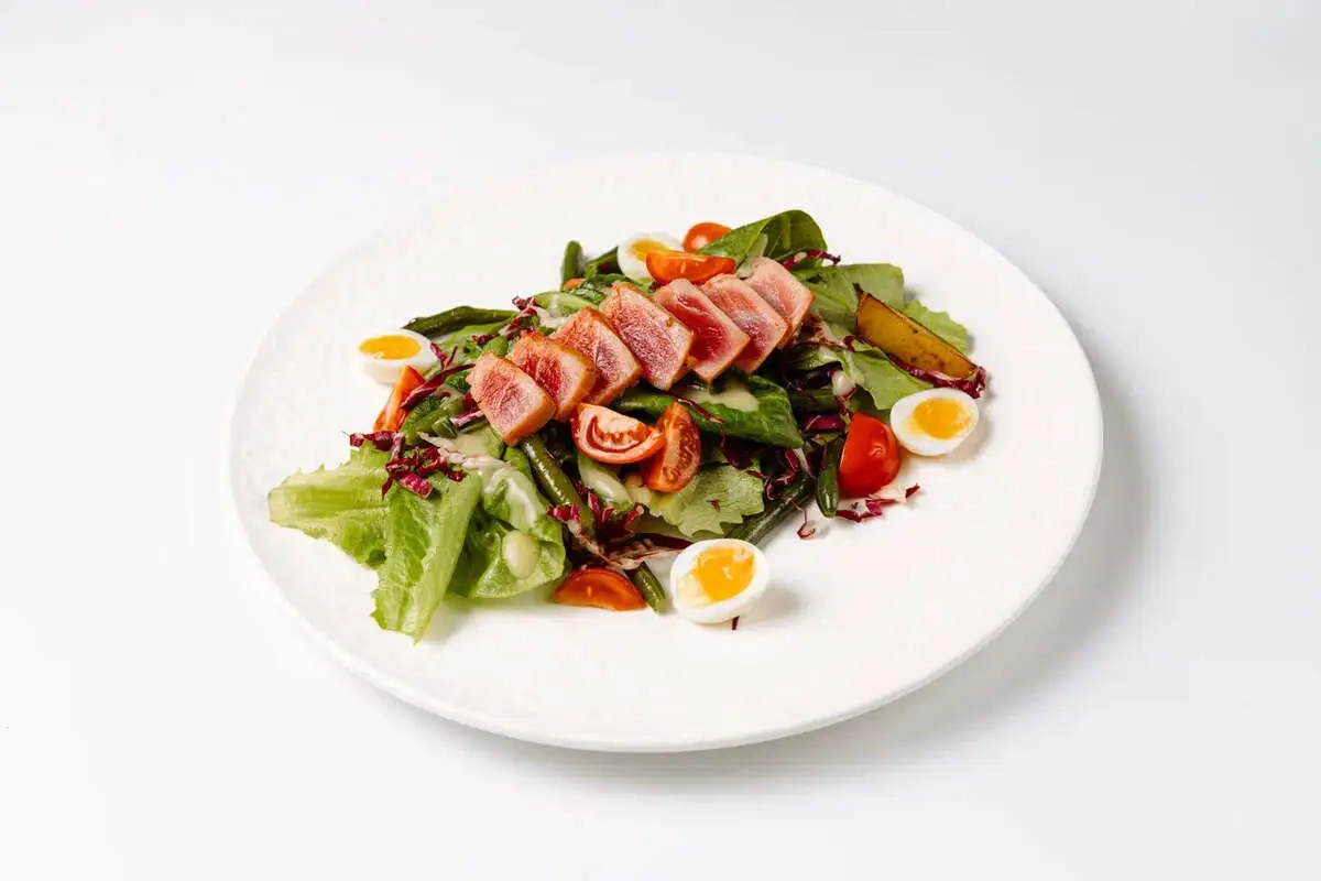 Нисуаз с тунцом