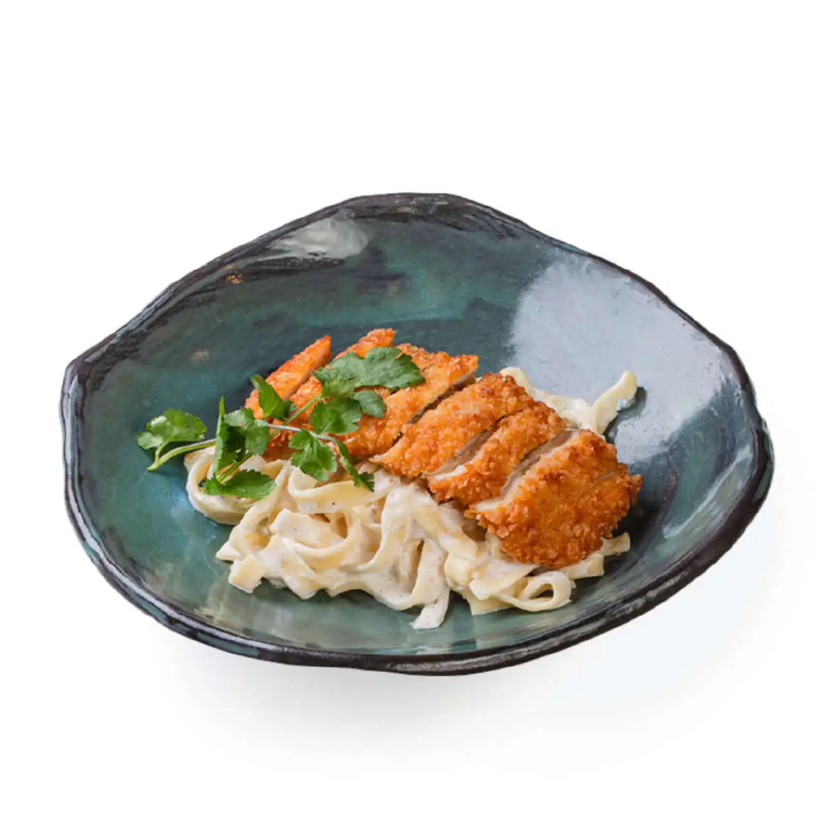 Лапша союственного приготовления в сливочном соусе с курицей танкацу